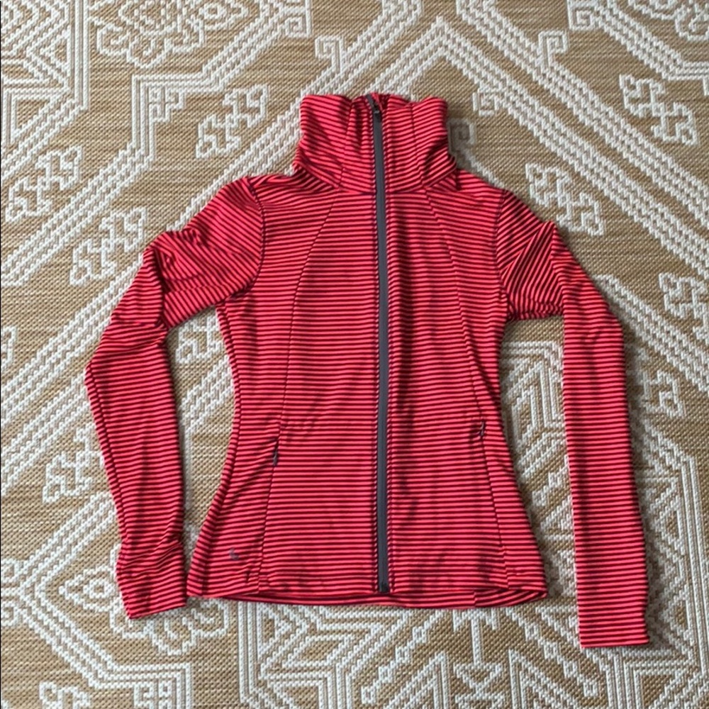 Zip up LOLE running jacket